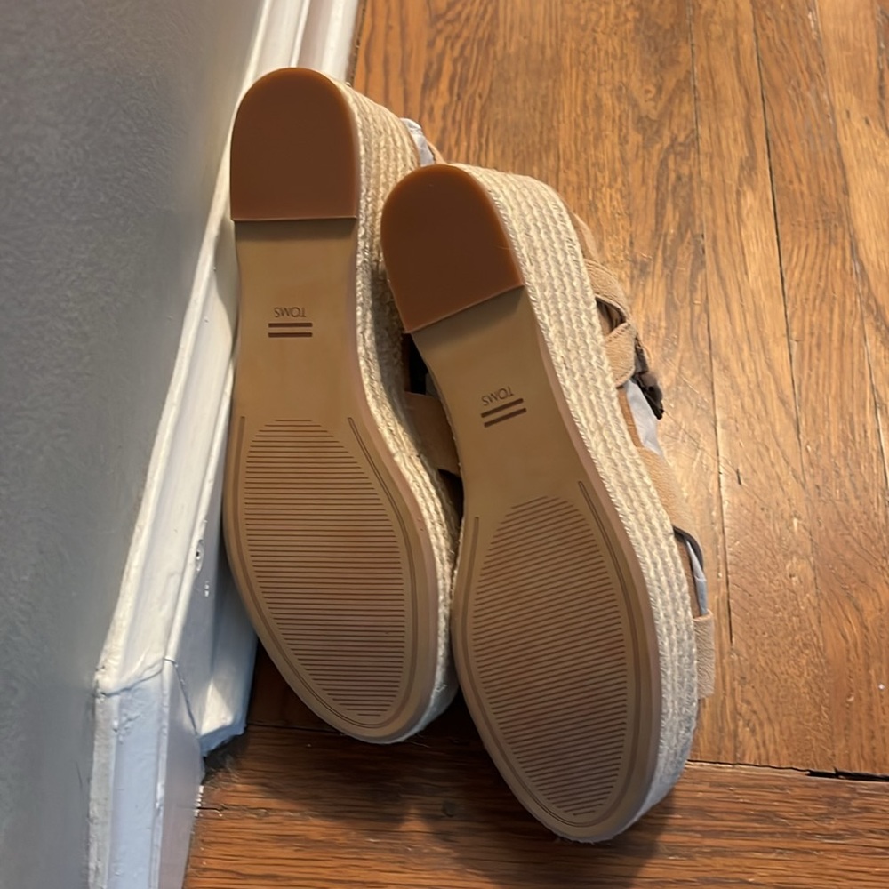Tom's Willow Platform Sandal Honey Suede Beige size 7.5 - Picture 7 of 9